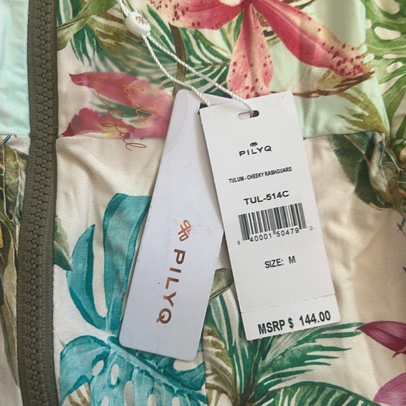 NWT Pilyq Tropical Floral Long Sleeve Bodysuit Size Medium - Picture 2 of 8